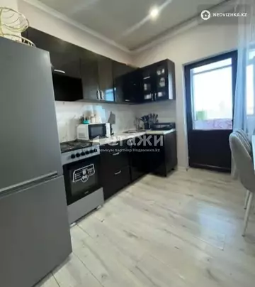 1-комнатная квартира, этаж 2 из 12, 50 м²