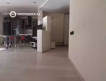 2-комнатная квартира, этаж 6 из 9, 56 м², на длительный срок