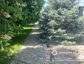 8-комнатная дача, 15 соток, 340 м²