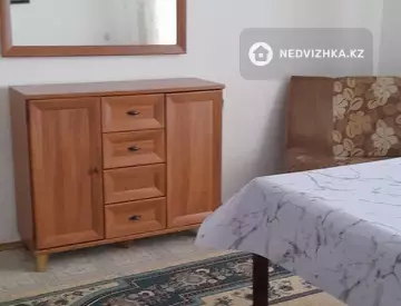 3-комнатная квартира, этаж 3 из 3, 77 м², на длительный срок