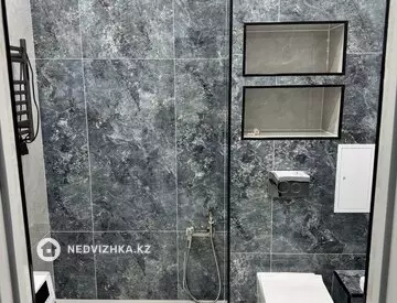 84 м², 2-комнатная квартира, этаж 2 из 10, 84 м², посуточно, изображение - 5