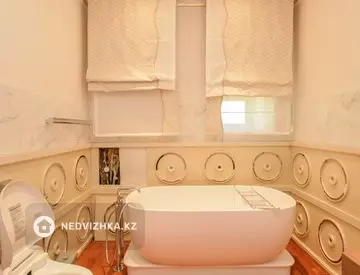 444 м², 5-комнатная квартира, этаж 2 из 4, 444 м², изображение - 4