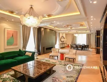 5-комнатная квартира, этаж 2 из 4, 444 м²