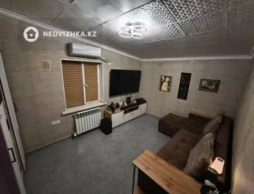45 м², 2-комнатная квартира, этаж 3 из 3, 45 м², изображение - 2