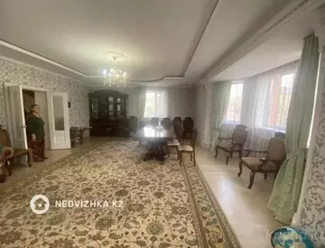 270 м², 7-комнатный дом, 10.4 соток, 270 м², изображение - 9