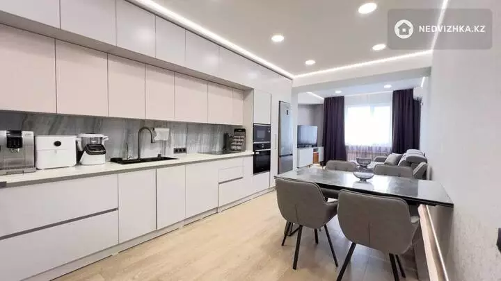 92 м², 3-комнатная квартира, этаж 12 из 12, 92 м², изображение - 1