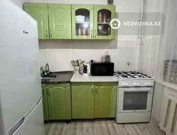 2-комнатная квартира, этаж 3 из 4, 42 м², на длительный срок