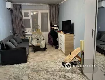 2-комнатная квартира, этаж 3 из 4, 42 м², на длительный срок