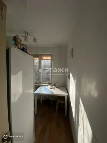 1-комнатная квартира, этаж 3 из 4, 33 м²