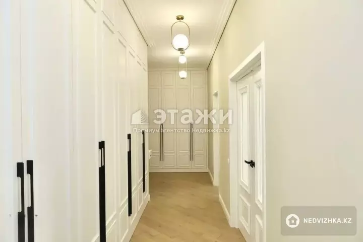 72.3 м², 2-комнатная квартира, этаж 8 из 12, 72 м², изображение - 1