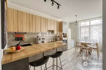 87 м², 3-комнатная квартира, этаж 4 из 5, 87 м², изображение - 0