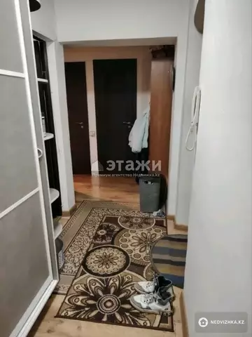 2-комнатная квартира, этаж 4 из 9, 55 м²