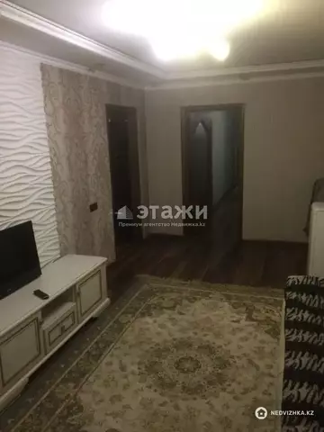 2-комнатная квартира, этаж 3 из 5, 44 м²