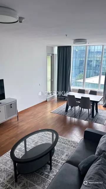 3-комнатная квартира, этаж 18 из 21, 130 м², на длительный срок