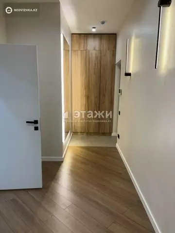 2-комнатная квартира, этаж 8 из 20, 70 м², на длительный срок