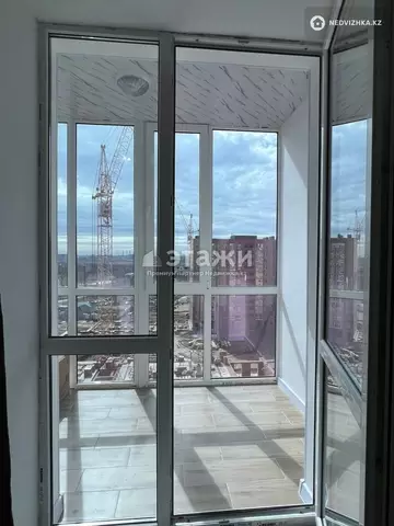 1-комнатная квартира, этаж 11 из 12, 39 м²