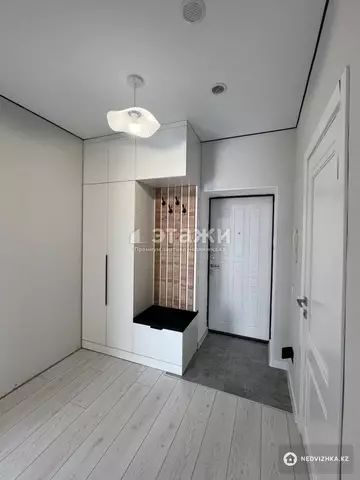 1-комнатная квартира, этаж 11 из 12, 39 м²