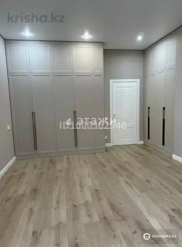 2-комнатная квартира, этаж 4 из 12, 71 м²