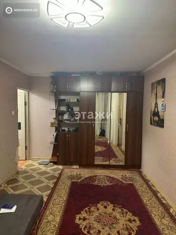1-комнатная квартира, этаж 4 из 5, 30 м²