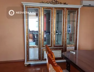 67-комнатный дом, 6 соток, 220 м²