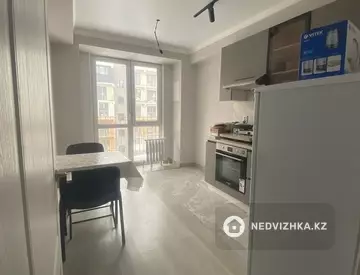 1-комнатная квартира, этаж 4 из 6, 43 м², на длительный срок