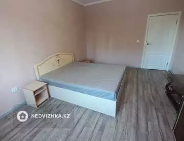 2-комнатная квартира, этаж 3 из 9, 69 м²