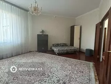 2-комнатная квартира, этаж 2 из 9, 85 м²