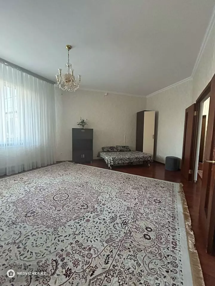 85 м², 2-комнатная квартира, этаж 2 из 9, 85 м², изображение - 1