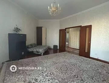 2-комнатная квартира, этаж 2 из 9, 85 м²