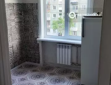 2-комнатная квартира, этаж 4 из 5, 45 м²