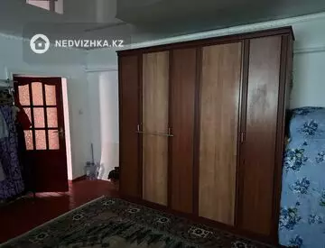5-комнатный дом, 10 соток, 200 м²