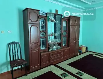 5-комнатный дом, 10 соток, 200 м²