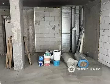 2-комнатная квартира, этаж 4 из 15, 59 м²