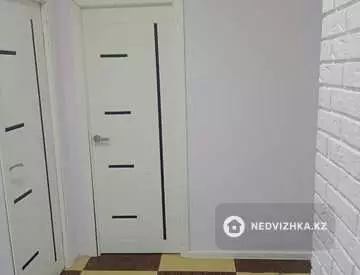 Офисное помещение, этаж 2 из 2, в бизнес-центре, 15 м², на длительный срок