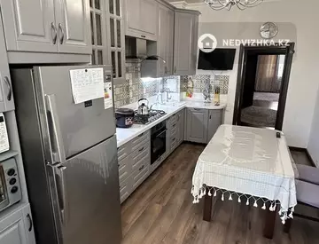 2-комнатная квартира, этаж 1 из 8, 95 м²