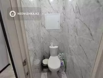 2-комнатная квартира, этаж 3 из 5, 42 м²