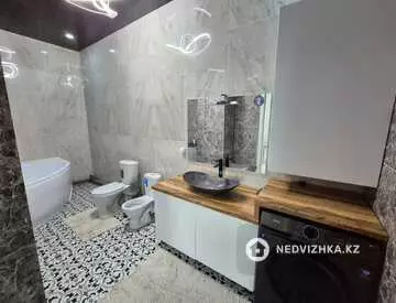 2-комнатная квартира, этаж 2 из 5, 84 м²