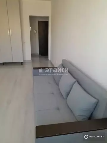 1-комнатная квартира, этаж 3 из 9, 42 м²