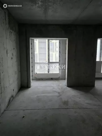 3-комнатная квартира, этаж 15 из 20, 77 м²