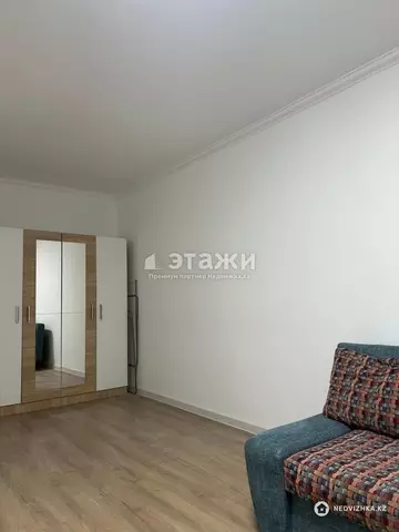 1-комнатная квартира, этаж 6 из 9, 37 м²