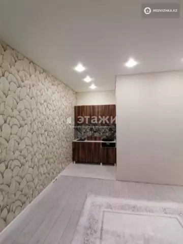 1-комнатная квартира, этаж 10 из 12, 38 м²