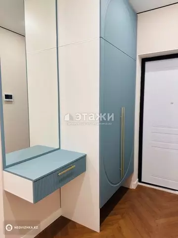 3-комнатная квартира, этаж 17 из 22, 65 м²