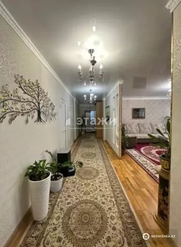 3-комнатная квартира, этаж 3 из 12, 98 м²