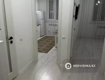 1-комнатная квартира, этаж 4 из 9, 36 м², на длительный срок
