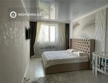 5-комнатная квартира, этаж 2 из 5, 121 м²