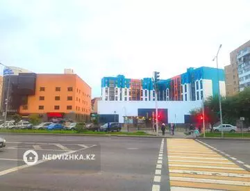 2-комнатная квартира, этаж 9 из 9, 55 м²