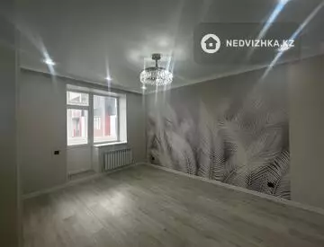 1-комнатная квартира, этаж 1 из 12, 36 м²