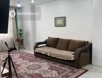 3-комнатная квартира, этаж 1 из 12, 90 м²