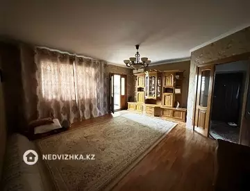 4-комнатная квартира, этаж 3 из 3, 95 м²