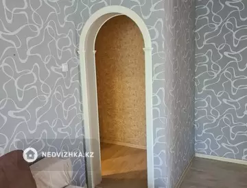 3-комнатная квартира, этаж 3 из 5, 49 м²